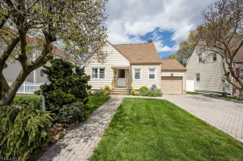 32 Leo Ter, Bloomfield, NJ 07003-4414