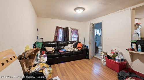 1512 Summerfield Ave, Tinton Falls NJ 07712-6918 exterior