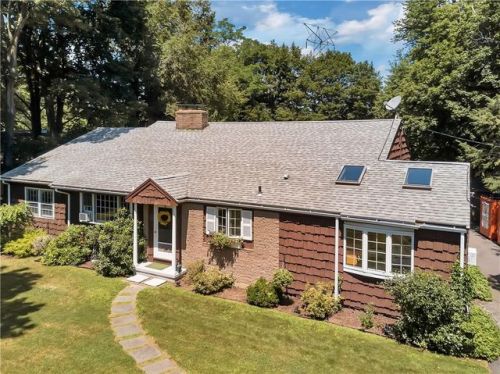 30 Randecker Ln, Kensington, CT 06037-1134