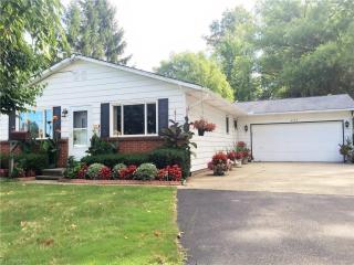 6137 Reynolds Rd, Concord Township OH  44060-3039 exterior