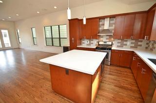 1410 Mcilhenny St, Houston TX  77004-1030 exterior