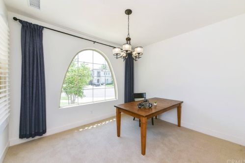 73 Gainsboro, Irvine CA  92620-2187 exterior