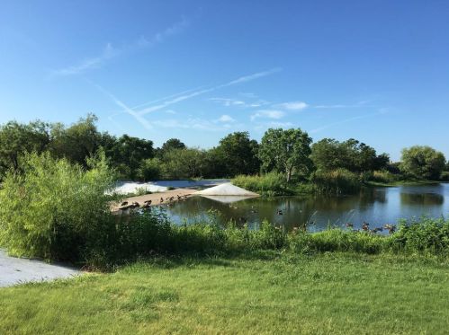 3123 Oak Hl Rd, Carrollton TX 75007-3543 exterior