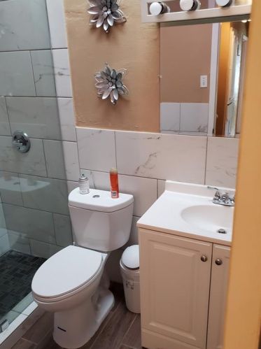 1845 Burning Tree Ln, Carrollton TX 75006-7561 exterior