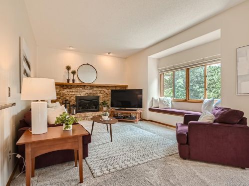 16572 Crestline Pl, Aurora CO 80015-4308 exterior