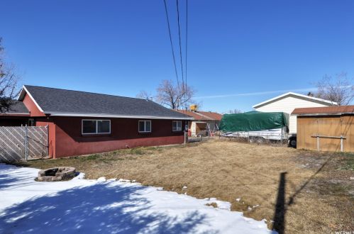 10251 Phlox St, Sandy UT 84094-4539 exterior