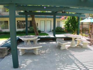 1040 7th St, Upland CA  91786-6352 exterior