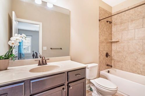 2130 Havenwood Trl, Atlanta GA  30319-4018 exterior
