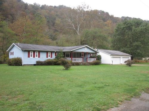 181 Fish Creek Rd, Proctor, WV 26055