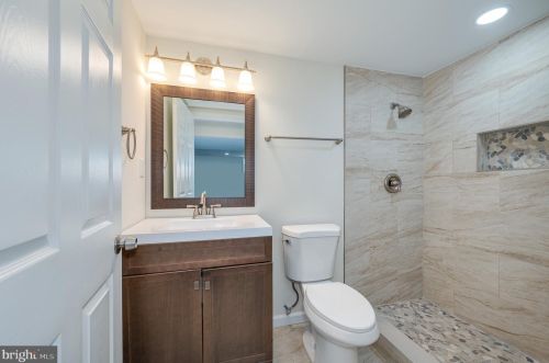 201 Pointfield Dr, Harpers Ferry WV 25425-5173 exterior