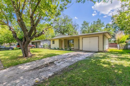 2418 Blyth Dr, Dallas, TX 75228-4746