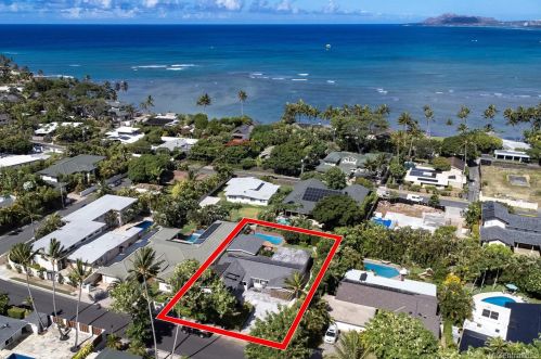 39 Makaweli St, Honolulu HI  96825-2148 exterior