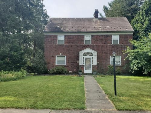 2840 Greenleaf St, Allentown, PA 18104-3876