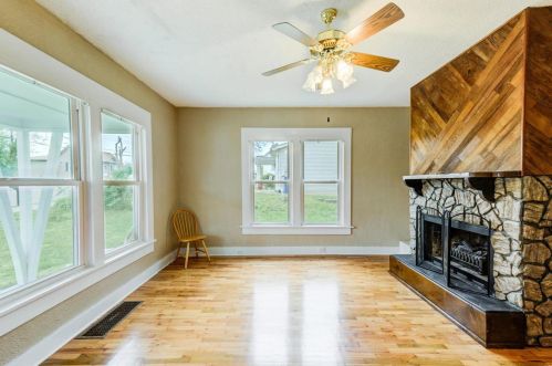 411 Hill St, Herculaneum, MO 63048-1102