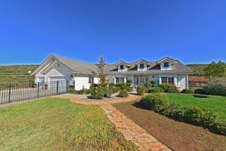 2090 Quail Meadow Rd, Ramona, CA 92065-7674