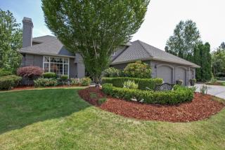 2204 274th Ct, Redmond, WA 98075-7941