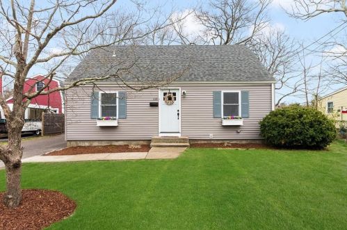 110 Ewing Rd, North Kingstown, RI 02852-2022