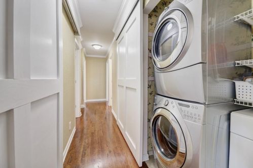 7000 Hunters Br Dr, Atlanta GA  30328-1718 exterior