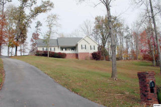 1334 Deer Meadows Rd, Pigeon Forge, TN 37862-6172