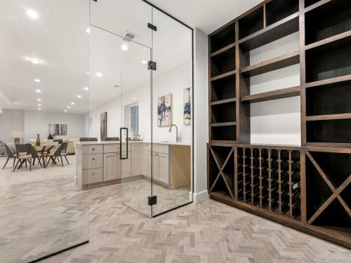 1060 Steele St, Denver CO  80206-3420 exterior