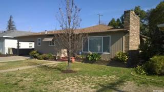 8 Ham Ln, Lodi, CA 95242-2701
