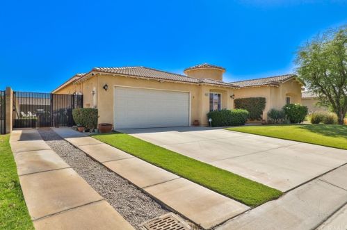 83137 Broadmoor Dr, Indio, CA 92203-3088