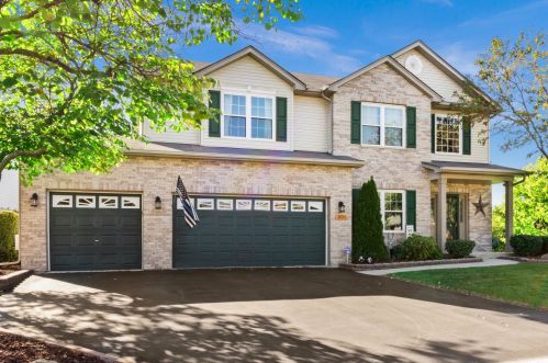 3824 Mills Rd, Joliet, IL 60431-8582