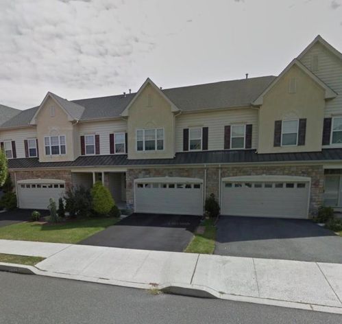 4010 Page St, Allentown, PA 18104-4565