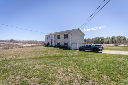 462 Portland St, Berwick, ME 03901-2819