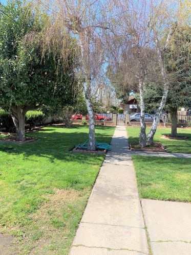1412 Ritsch Ln, Modesto, CA 95351-2458