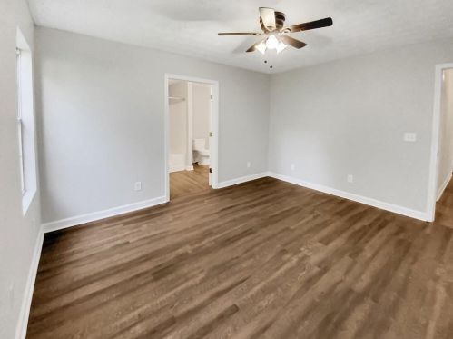 6762 Hiddenlake Dr, Rex GA 30273-2109 exterior