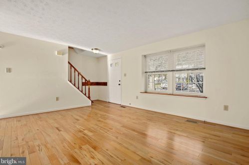 1414 Elm Grv Cir, Silver Spring MD 20905-6060 exterior