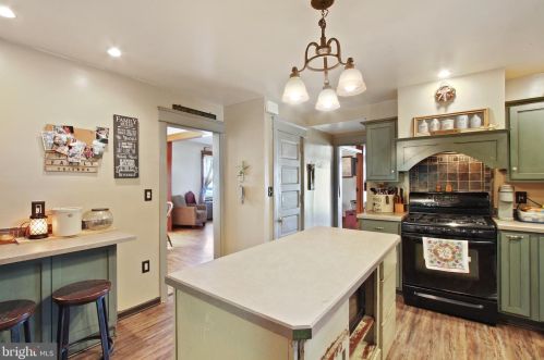 244 Market St, York, PA 17401-1008