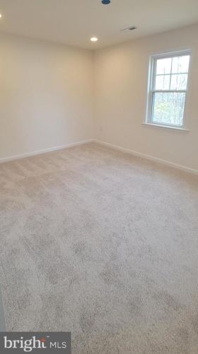 15124 Concord Dr, Woodbridge VA  22193-1640 exterior