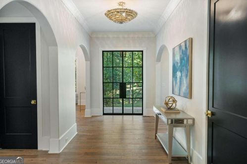 2731 Arden Rd, Atlanta GA  30305-1913 exterior