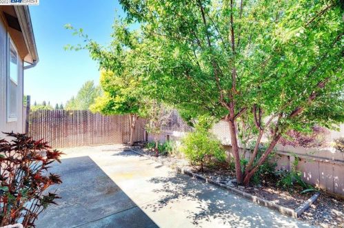 1381 Chelsea Way, Hayward, CA 94544-6307