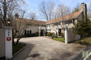 184 Lyons Plain Rd, Weston, CT 06883-3022