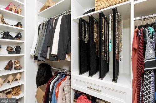 414 Ben Oaks Dr, Severna Park MD 21146-2207 exterior