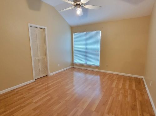 717 Lemons St, Cedar Hill TX 75104-7933 exterior