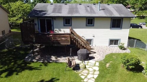 1663 Helena Rd, Saint Paul MN  55128-5524 exterior