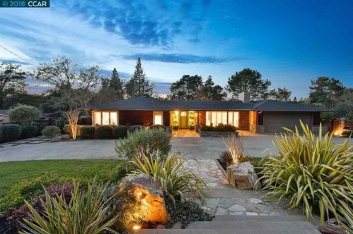 47 Charles Hill Rd, Orinda, CA 94563-1521