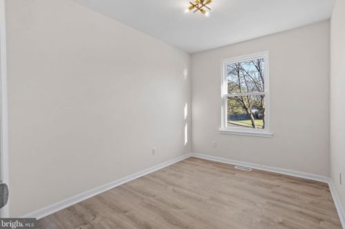 8335 Collins Ave, Camden NJ  08109-3568 exterior