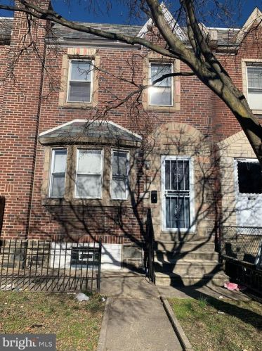 1405 Greeby St, Philadelphia, PA 19111-5504