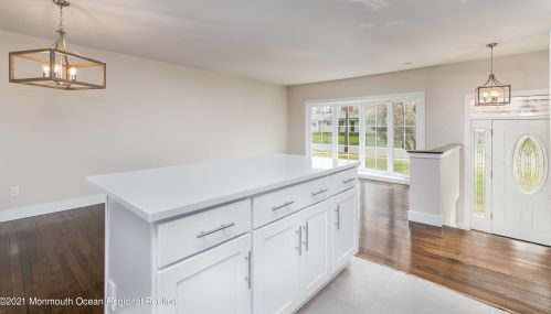 61 Western Dr, Wall Township NJ  07731-2727 exterior