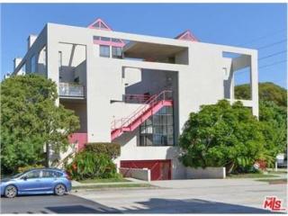 11575 Missouri Ave, Los Angeles, CA 90025-5477