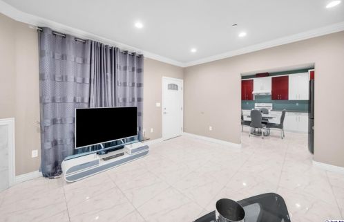 809 Lomita Ave, Glendale CA  91205-1617 exterior