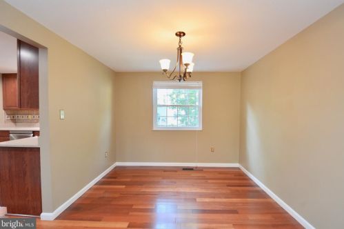 9001 Fox Lair Dr, Springfield VA  22015-2003 exterior