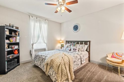 206 3 St, Valley View TX 76272-5403 exterior