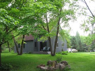 54082 Grapevine Ln, Mankato, MN 56001-4394