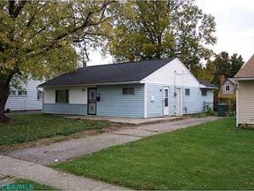 2416 Hanna Dr, Columbus, OH 43211-1987